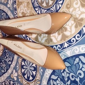 Aldo Ombre brown tan size 6 1/2  patent leather